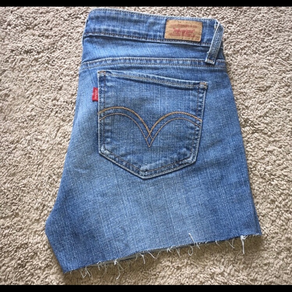 Levi’s Cutoff Shorts